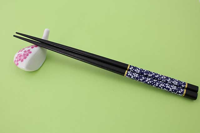 プレゼント・ギフトにやきもの（焼き物 陶磁器）オリジナルのアクセサリー・小物雑貨 有田焼ゴルフヘッド箸置き 桜